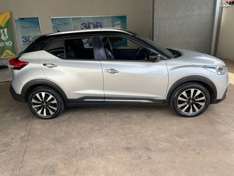 Nissan KICKS SL 1.6 16V FlexStar 5p Aut.