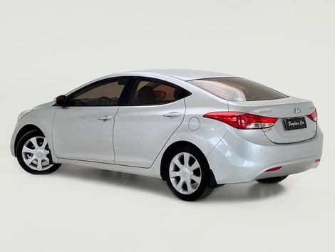 Hyundai Elantra GLS 1.8 16V Aut.