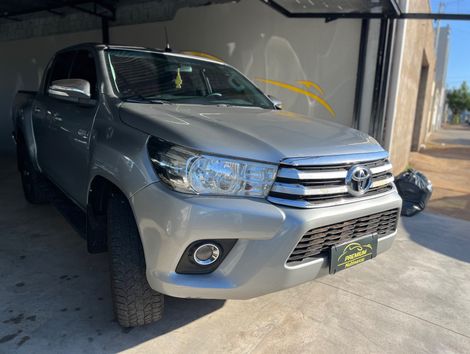 Toyota Hilux CD SRV 4x4 2.8 TDI Diesel Aut.