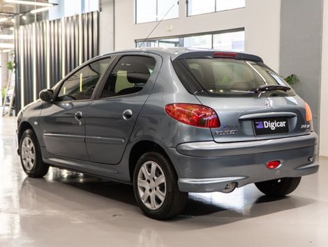 Peugeot 206 Presence 1.4/ 1.4 Flex 8V 5p