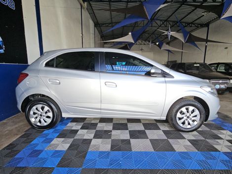 Chevrolet ONIX HATCH LS 1.0 8V FlexPower 5p Mec.