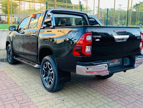 Toyota Hilux CD SRX 4x4 2.8 TDI 16V Diesel Aut.