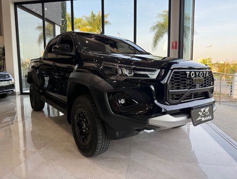 Toyota Hilux CD GR-S 4x4 2.8 TDI Dies. Aut.