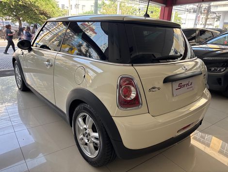 MINI 1.6 16V GASOLINA 2P AUTOMÁTICO