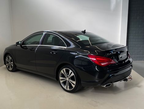 Mercedes CLA-200 Urban 1.6 TB 16V/Flex Aut.