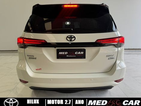 Toyota Hilux SW4 SRV 4x2 2.7 Flex 16V Aut.