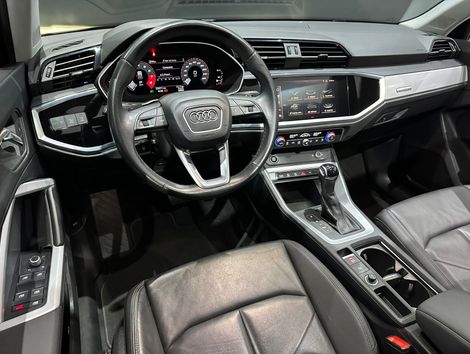 Audi Q3 Performance 2.0 TFSI Tiptr. Quattro