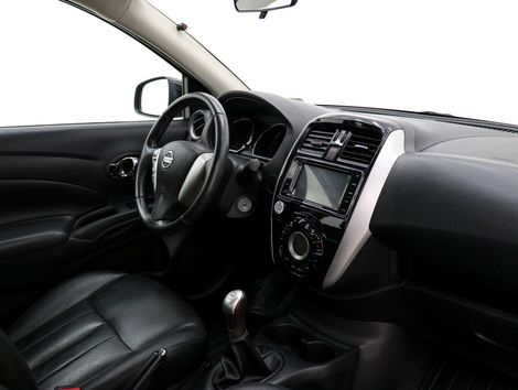 Nissan VERSA SL 1.6 16V FlexStart 4p Mec.