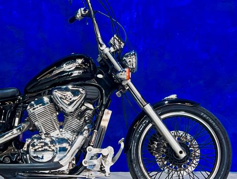 HONDA SHADOW AM 750