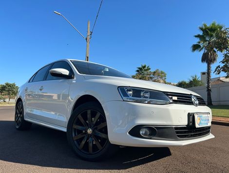 VolksWagen JETTA Comfortline 2.0 T.Flex 8V 4p Tipt.