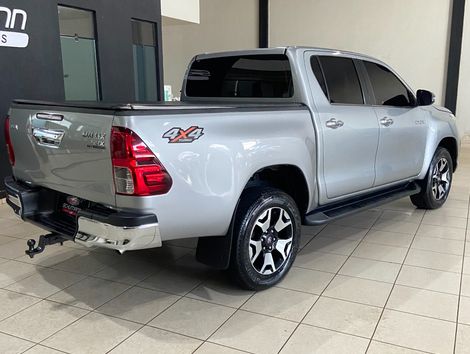 Toyota Hilux CD SRX 4x4 2.8 TDI 16V Diesel Aut.