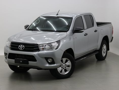 Toyota Hilux CD 4x4 2.8 Diesel Mec.