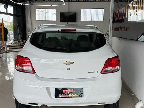 Chevrolet ONIX HATCH LT 1.0 8V FlexPower 5p Mec.
