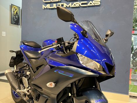 YAMAHA YZF R-3 321/ABS