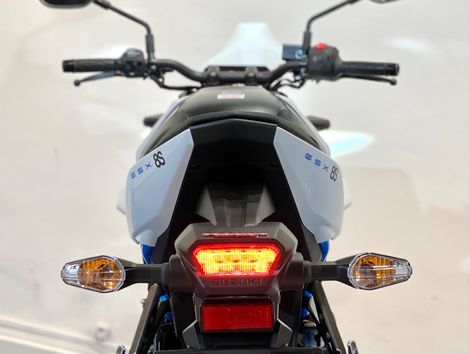SUZUKI GSX-8S
