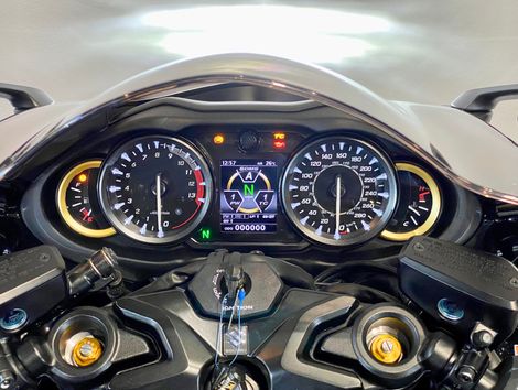 SUZUKI GSX 1300-R HAYABUSA