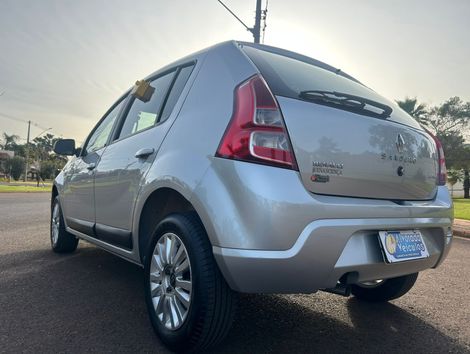 Renault SANDERO Privilège Hi-Flex 1.6 16V 5p Aut