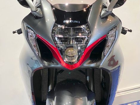 SUZUKI GSX 1300-R HAYABUSA