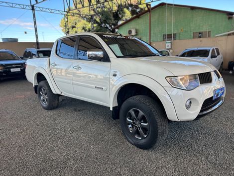 Mitsubishi L200 Triton HPE 3.2 CD TB Int.Diesel Aut