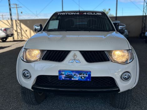 Mitsubishi L200 Triton HPE 3.2 CD TB Int.Diesel Aut