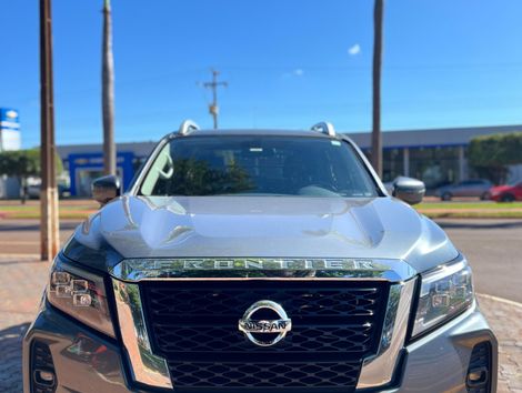 Nissan Frontier XE CD 4x4 2.3 Bi-TB Diesel Aut.