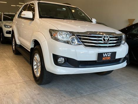 Toyota Hilux SW4 SR 4x2 2.7/ 2.7 Flex 16V Aut.