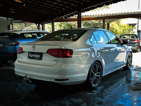 VolksWagen JETTA Highline 2.0 TSI 16V 4p Tiptronic
