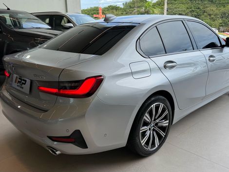 BMW 320I