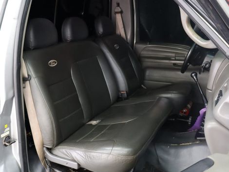 Ford F-250 XL 4.2 Turbo Diesel