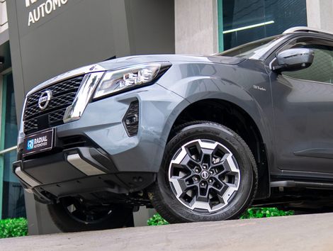 Nissan Frontier PLATI. CD  2.3 Bi-TB Dies.Aut.