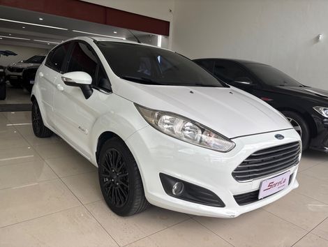 FORD 1.6 TITANIUM HATCH 16V FLEX 4P POWERSHIFT