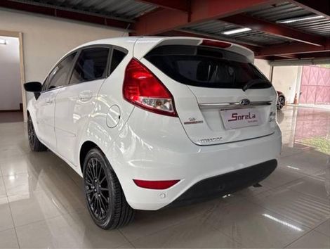 FORD 1.6 TITANIUM HATCH 16V FLEX 4P POWERSHIFT