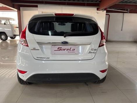 FORD 1.6 TITANIUM HATCH 16V FLEX 4P POWERSHIFT