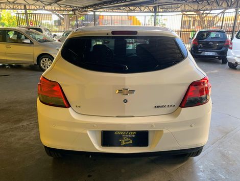 Chevrolet ONIX HATCH LTZ 1.4 8V FlexPower 5p Mec.