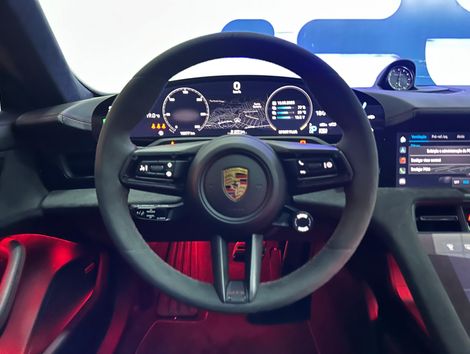Porsche Taycan GTS (Elétrico) 