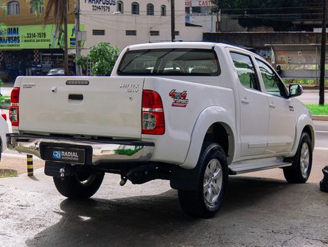 Toyota Hilux CD SRV D4-D 4x4 3.0 TDI Diesel Aut