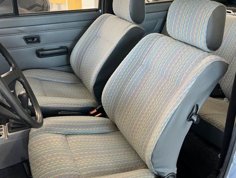 VolksWagen Gol 1000 (modelo antigo)