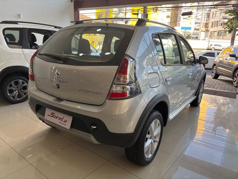 Renault SANDERO STEPWAY Hi-Flex 1.6 16V 5p