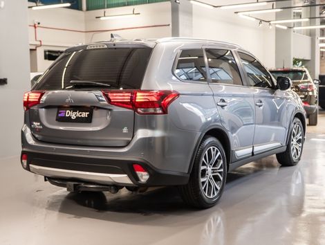 Mitsubishi OUTLANDER COMFORT 2.0 16V Aut.