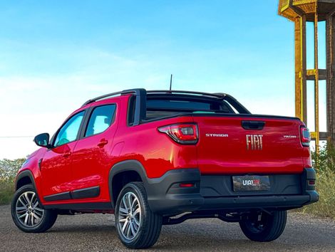 Fiat Strada Volcano 1.3 Flex 8V CD