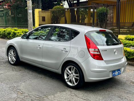 Hyundai i30 2.0 16V 145cv 5p Aut.