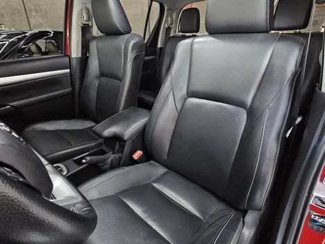 Toyota Hilux CD SRX 4x4 2.8 TDI 16V Diesel Aut.