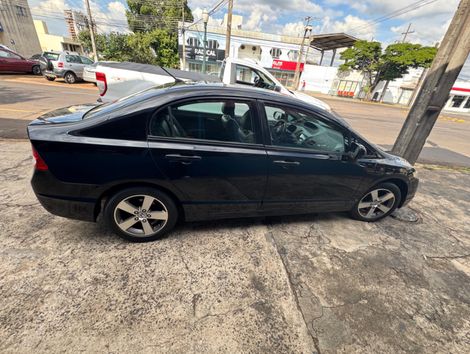 Honda Civic Sedan LXS 1.8/1.8 Flex 16V Aut. 4p