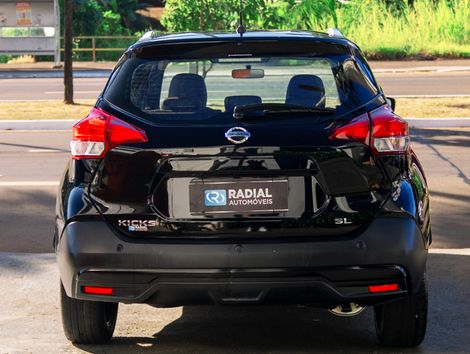 Nissan KICKS SL 1.6 16V FlexStar 5p Aut.