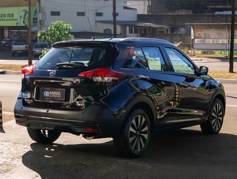 Nissan KICKS SL 1.6 16V FlexStar 5p Aut.