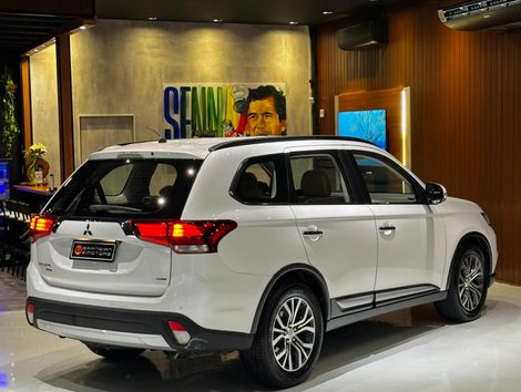 Mitsubishi OUTLANDER 2.2 165cv Diesel Aut.