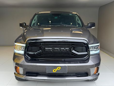 RAM CLASSIC LARAMIE NIGHT ED. 5.7 4X4 Aut.