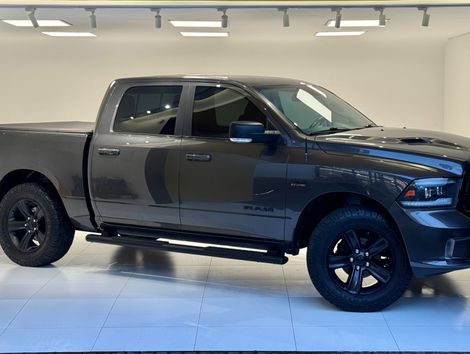 RAM CLASSIC LARAMIE NIGHT ED. 5.7 4X4 Aut.