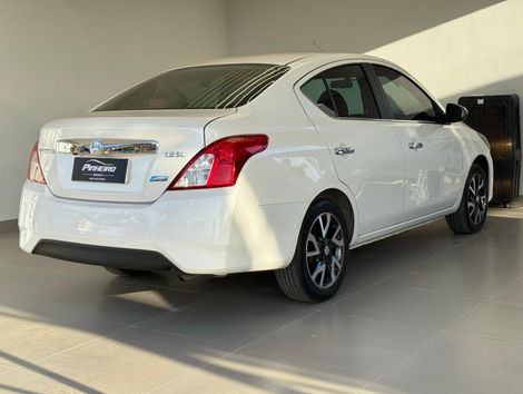 Nissan VERSA SL 1.6 16V FlexStart 4p Aut.