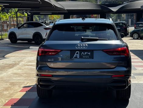 Audi Q3 Performance 2.0 TFSI Tiptr. Quattro